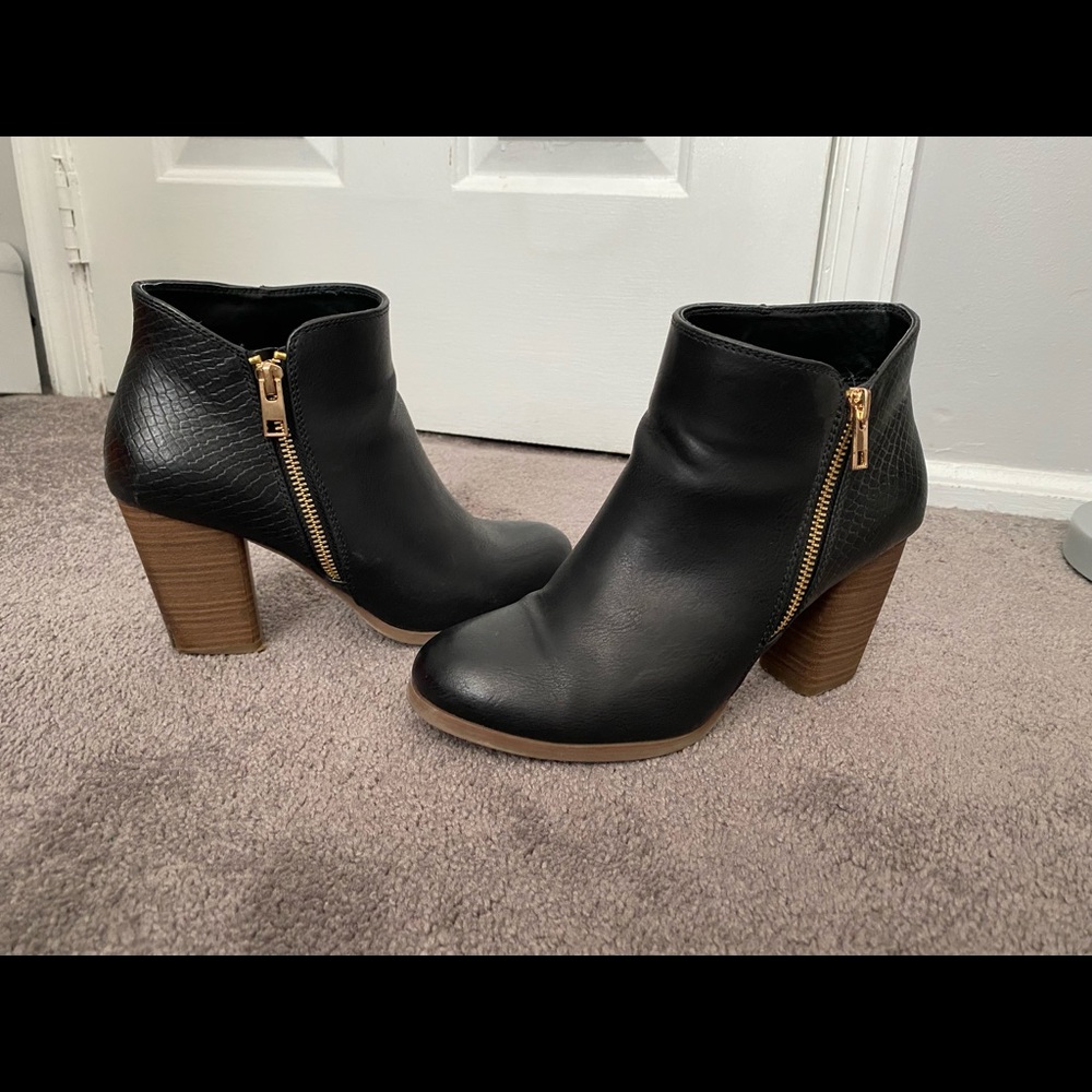 Black Booties From Call It Spring Size 8 - image 1